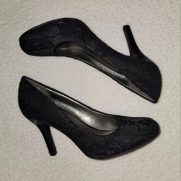 Mootsies Tootsies Classic Heels - Picture 11 of 11